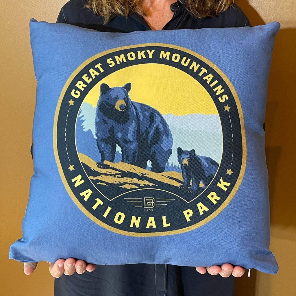 18"x18" Throw Pillow: Emblem of Great Smoky Mountains National Park