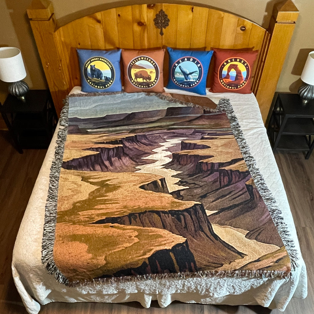 Woven Throw Blanket: (Vertical) Canyonlands National Park