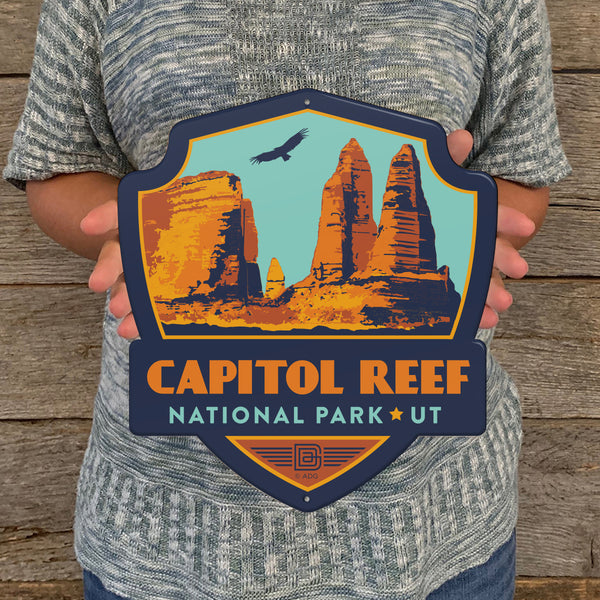 Metal Emblem Sign: NP Capitol Reef National Park