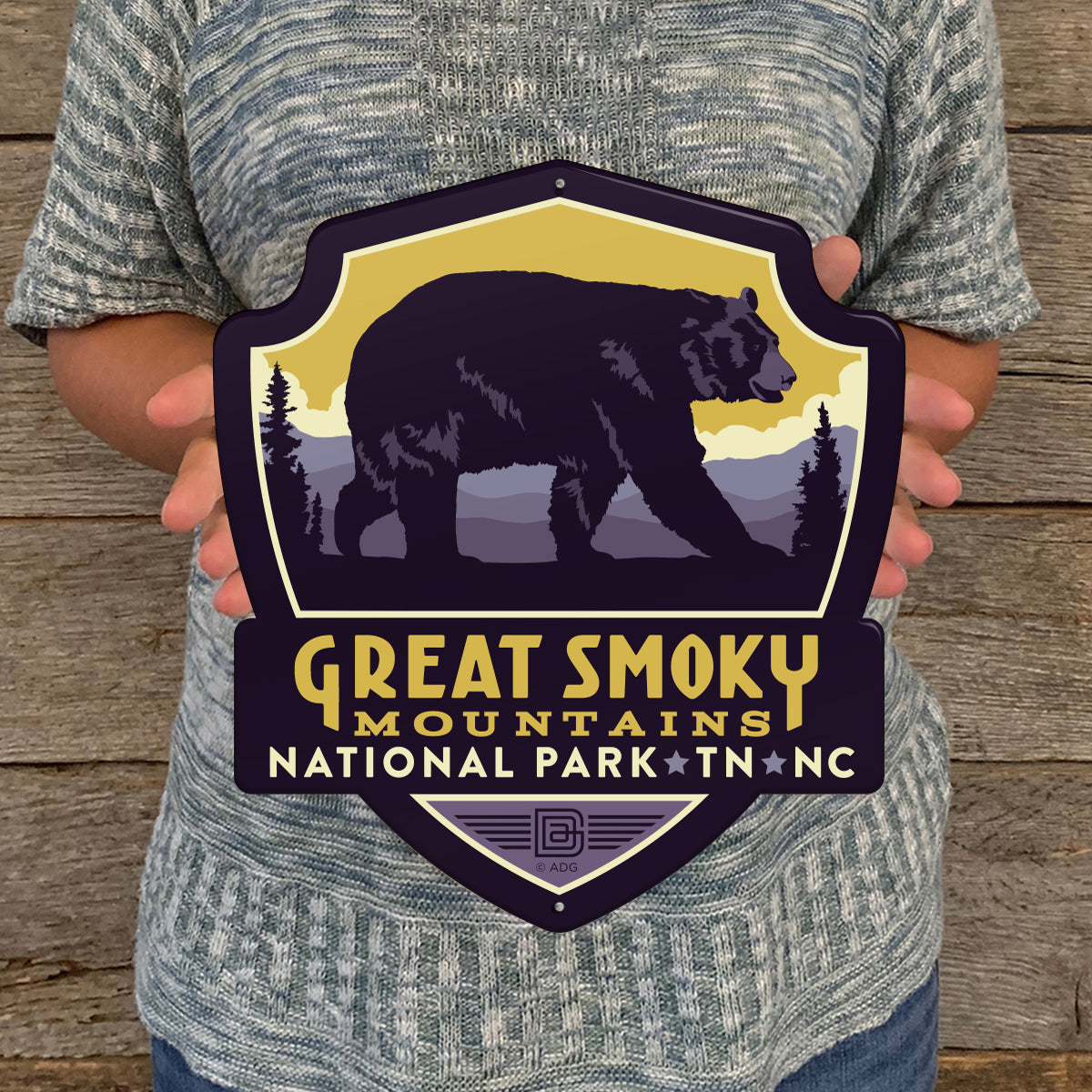 Metal Emblem Sign: NP Great Smoky Mountains National Park