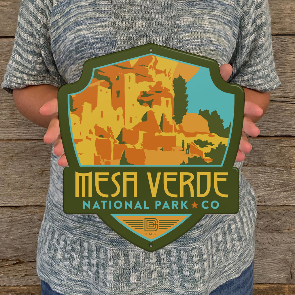 Metal Emblem Sign: NP Mesa Verde National Park
