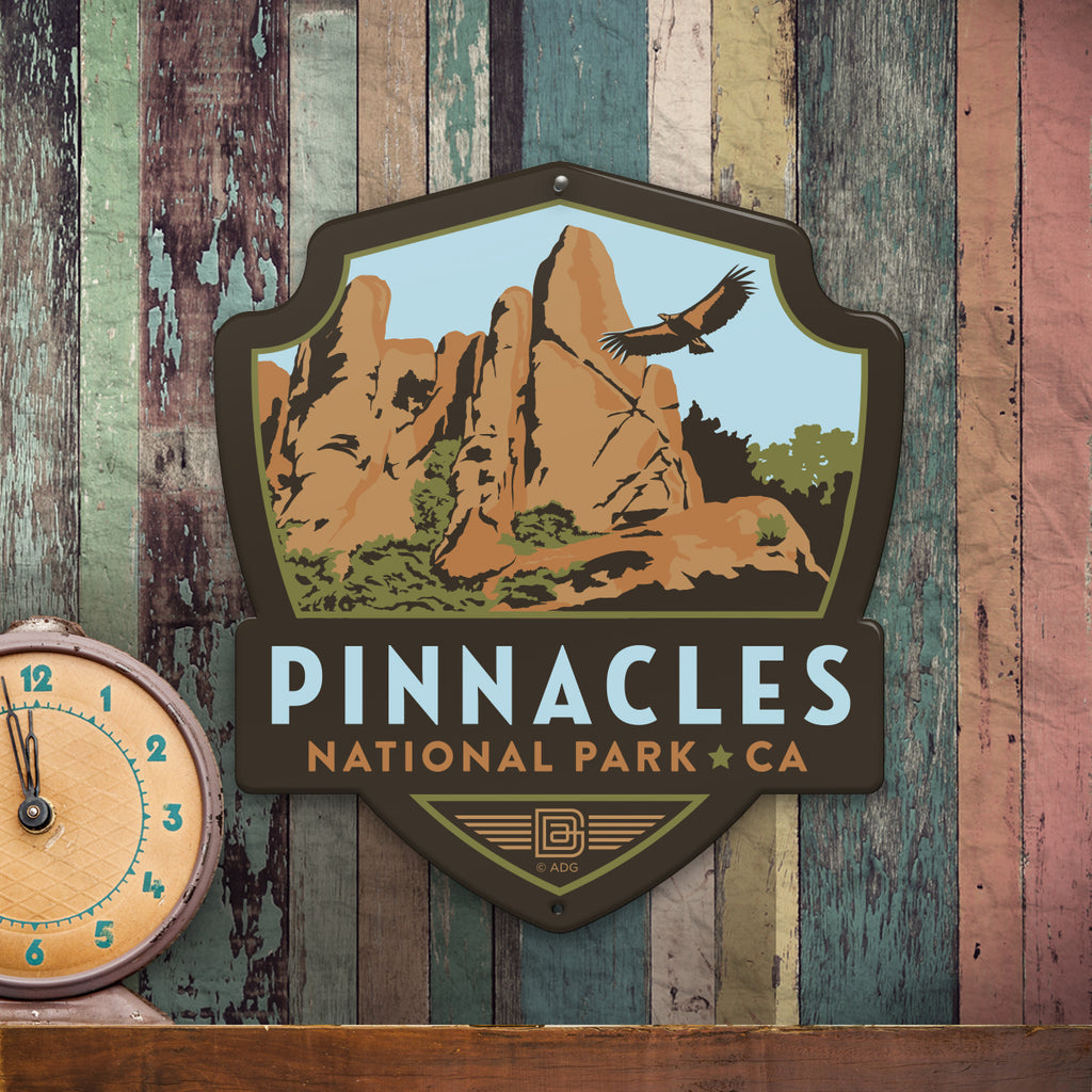 Metal Emblem Sign: NP Pinnacles National Park